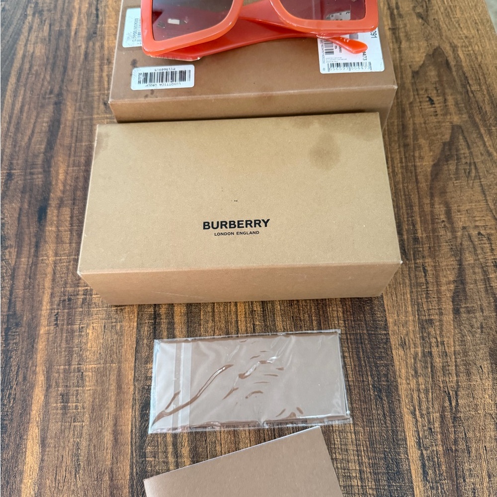 Burberry Bold Orange Eyewear